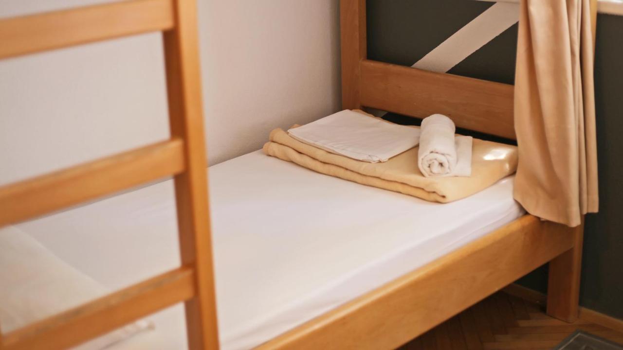 Tchaikovsky Hostel سبليت المظهر الخارجي الصورة