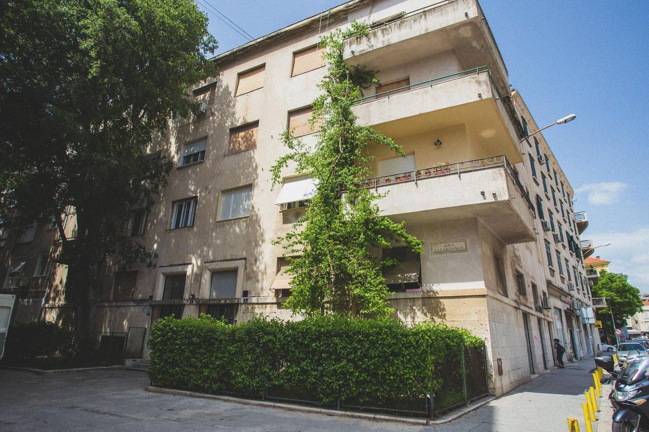 Tchaikovsky Hostel سبليت المظهر الخارجي الصورة