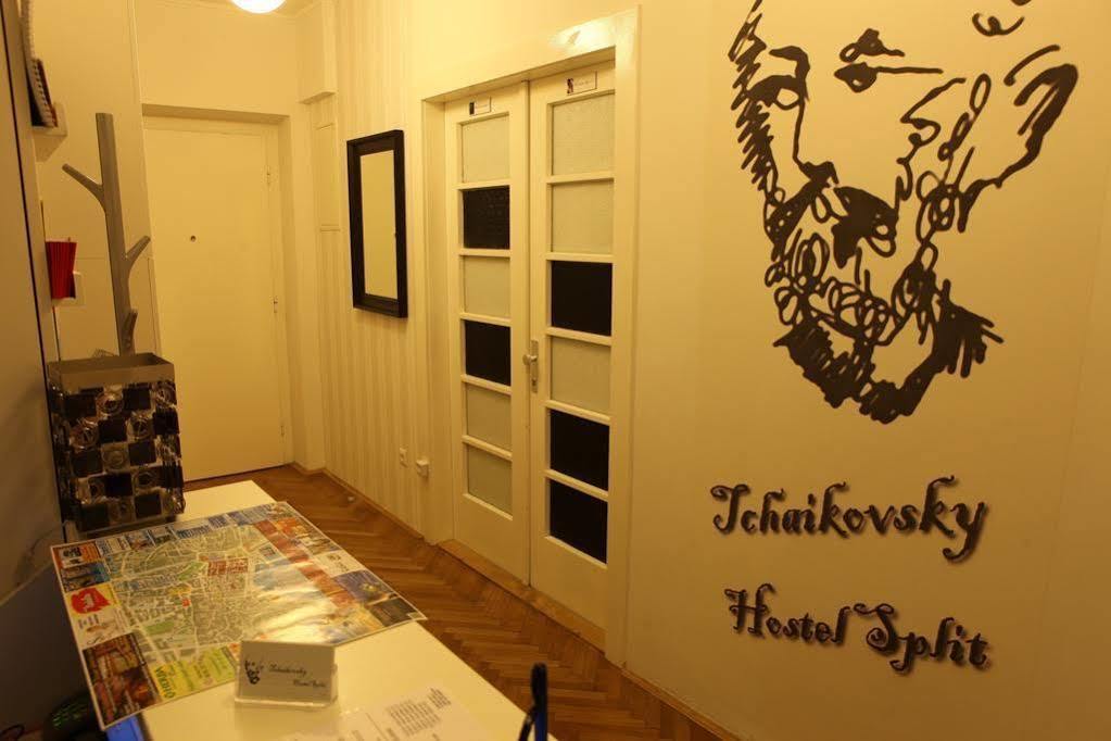 Tchaikovsky Hostel سبليت المظهر الخارجي الصورة